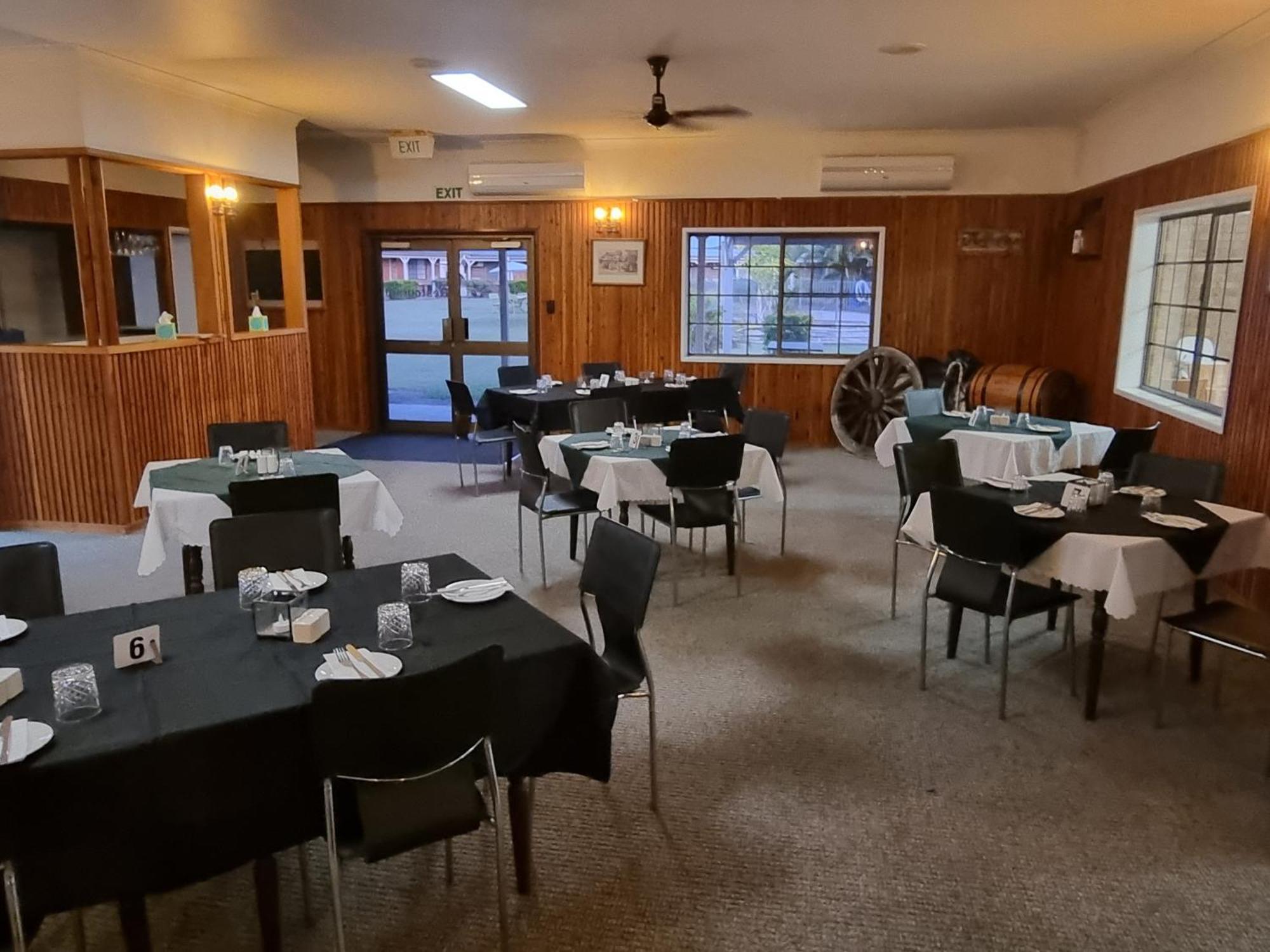 Koorawatha Homestead Motel Bororen Экстерьер фото