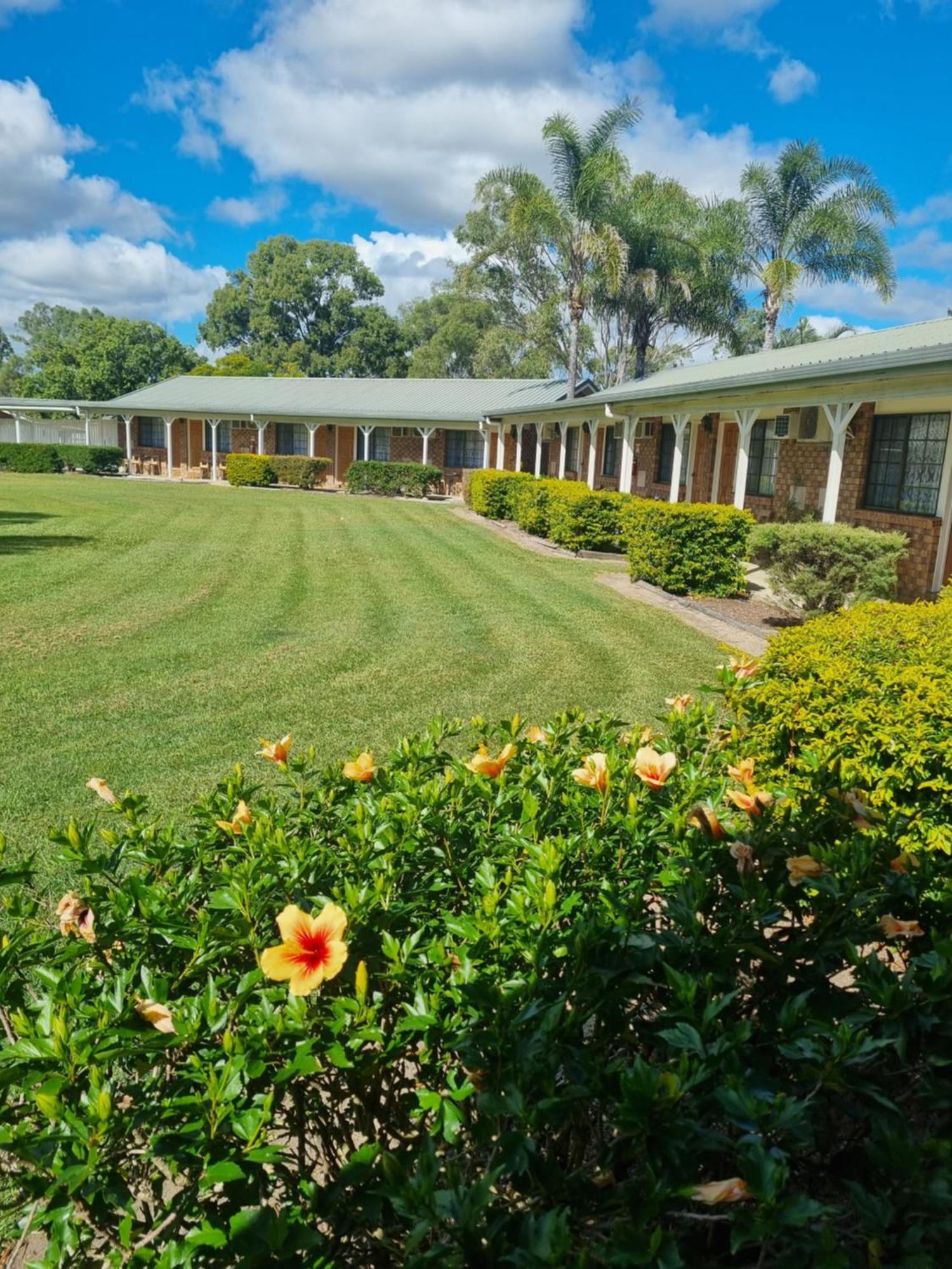 Koorawatha Homestead Motel Bororen Экстерьер фото